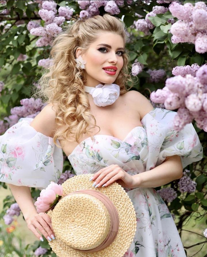 Фото <br />
<b>Warning</b>:  Undefined variable $model in <b>/var/www/html/components/photo/index.php</b> on line <b>9</b><br />
<br />
<b>Warning</b>:  Trying to access array offset on value of type null in <b>/var/www/html/components/photo/index.php</b> on line <b>9</b><br />
 <br />
<b>Warning</b>:  Undefined variable $model in <b>/var/www/html/components/photo/index.php</b> on line <b>9</b><br />
<br />
<b>Warning</b>:  Trying to access array offset on value of type null in <b>/var/www/html/components/photo/index.php</b> on line <b>9</b><br />
